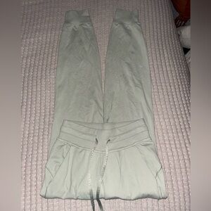 lululemon ready to rulu joggers